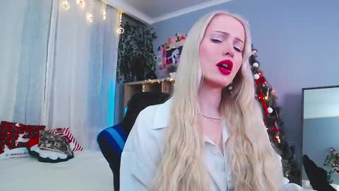 Snapshot of lizberry_moon chatting on January 2025 11:48:02 PM Lisa online show from January 2025 11:48:02 PM