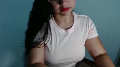 Snapshot of lizbodu chatting on December 2024 10:20:01 PM Lizze Bodu 3 online show from December 2024 10:20:01 PM