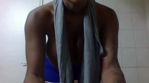 Snapshot of lizbronx17 chatting on September 2025 04:47:01 AM aasheystar online show from September 2025 04:47:01 AM