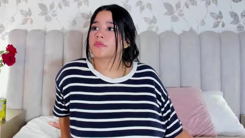 Snapshot of lizz_bunny chatting on February 2026 02:53:01 AM LIZZ online show from February 2026 02:53:01 AM