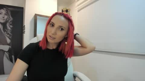 Snapshot of lizzdoux chatting on September 2025 01:53:02 AM lizzdoux online show from September 2025 01:53:02 AM