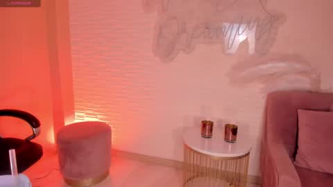 Lizzi  online show from February 2025 02:49:01 PM