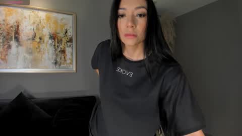 Lizzi  online show from March 2026 08:57:01 PM