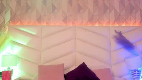 Snapshot of lizzi_hotman chatting on May 2026 08:03:02 PM LIZZI online show from May 2026 08:03:02 PM