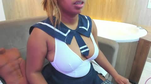 Snapshot of lizzie_williamss chatting on June 2026 03:12:01 AM lizzie_williamss online show from June 2026 03:12:01 AM