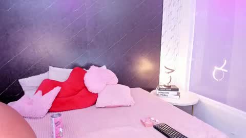 I am Lizz online show from October 2025 12:03:02 PM