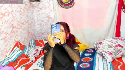 lizzy_sweet2 online show from September 2025 03:24:01 PM