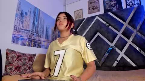 lizzy_sweet2 online show from October 2025 03:28:01 AM