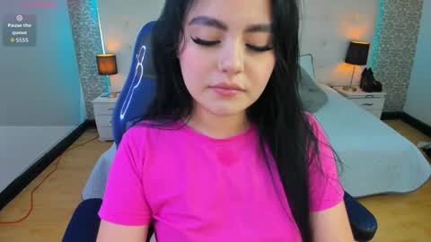 Snapshot of lizzy_white7 chatting on November 2025 03:28:01 AM Lizzie online show from November 2025 03:28:01 AM