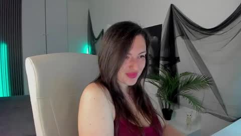 Elizabeth online show from May 2026 06:43:01 AM