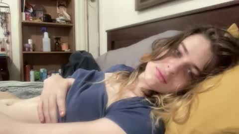 Snapshot of lizzylonestar chatting on June 2026 10:04:02 PM lizzylonestar online show from June 2026 10:04:02 PM