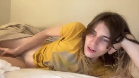 Snapshot of lizzylonestar chatting on July 2026 11:56:01 PM lizzylonestar online show from July 2026 11:56:01 PM