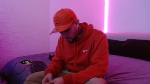 lliamm 2 online show from February 2025 01:01:01 PM