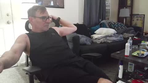 Snapshot of lngdickdaddy chatting on November 2025 09:58:02 PM LongDick Daddy online show from November 2025 09:58:02 PM