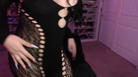 lo_cakez online show from May 2026 05:47:01 AM