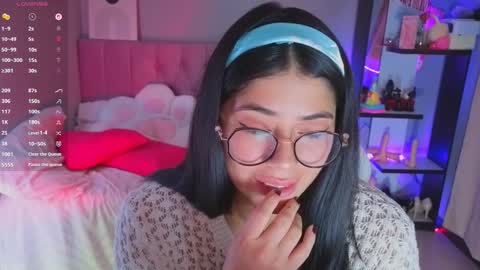 Snapshot of loaluxury chatting on February 2026 06:23:02 PM Pamela online show from February 2026 06:23:02 PM