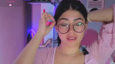 Snapshot of loaluxury chatting on February 2026 04:28:02 PM Pamela online show from February 2026 04:28:02 PM