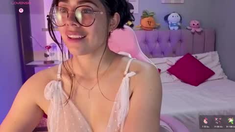 Snapshot of loaluxury chatting on March 2026 03:39:01 AM Pamela online show from March 2026 03:39:01 AM