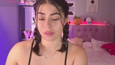 Snapshot of loaluxury chatting on April 2026 05:10:02 PM Pamela online show from April 2026 05:10:02 PM