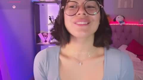 Snapshot of loaluxury chatting on April 2026 12:16:02 PM Pamela online show from April 2026 12:16:02 PM