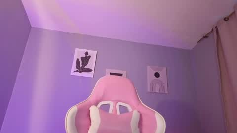 Pamela online show from April 2026 05:37:01 PM