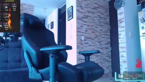 lobito_xxxl online show from June 2026 07:51:02 PM