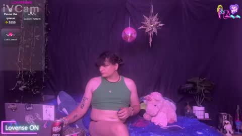 Snapshot of lobotomyprincess chatting on April 2026 05:51:02 AM LobotomyPrincess online show from April 2026 05:51:02 AM