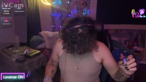 Snapshot of lobotomyprincess chatting on April 2026 05:10:01 AM LobotomyPrincess online show from April 2026 05:10:01 AM