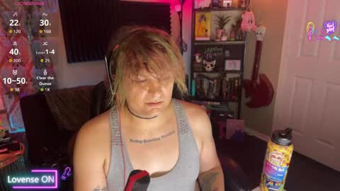 Snapshot of lobotomyprincess chatting on May 2026 06:09:02 AM LobotomyPrincess online show from May 2026 06:09:02 AM