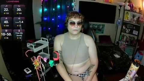 Snapshot of lobotomyprincess chatting on June 2026 05:36:02 AM LobotomyPrincess online show from June 2026 05:36:02 AM