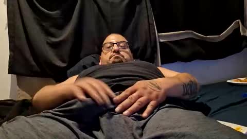 Snapshot of locolouie chatting on October 2025 08:37:02 AM SeekingWaifu online show from October 2025 08:37:02 AM