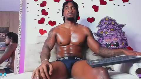 Snapshot of logan_drakex chatting on July 2026 01:20:01 AM LOGAN DRAKE online show from July 2026 01:20:01 AM