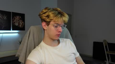 LOGAN FRASER online show from October 2025 06:22:02 AM