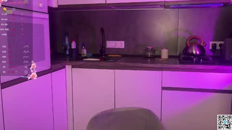 Logan online show from October 2025 06:08:01 PM