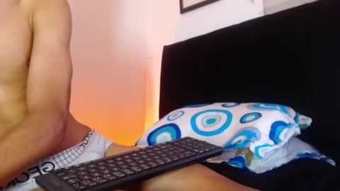 Snapshot of logan_s18 chatting on February 2026 03:43:01 PM LOGAN online show from February 2026 03:43:01 PM