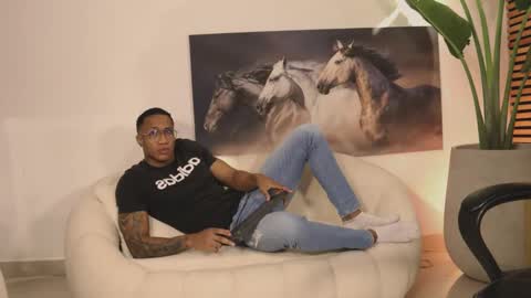 logan_varela online show from February 2025 11:16:02 PM