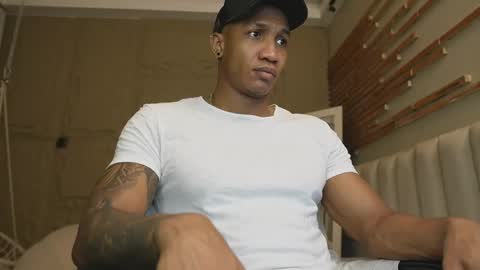 logan_varela online show from May 2026 02:12:02 PM