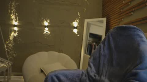 logan_varela online show from June 2026 03:27:02 PM