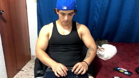 Snapshot of logan_x3 chatting on January 2025 07:28:01 AM Logan online show from January 2025 07:28:01 AM