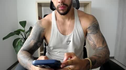Logan Wolfp online show from May 2026 04:47:02 PM