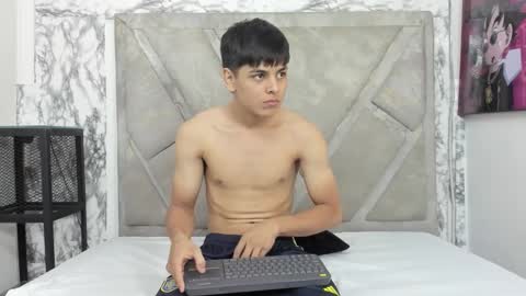 loganjhonson online show from October 2025 03:06:02 AM