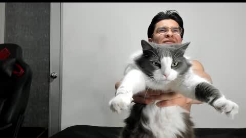 Snapshot of logannick chatting on October 2025 07:47:02 AM Logan online show from October 2025 07:47:02 AM