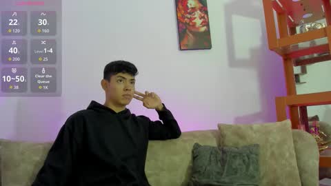 Snapshot of logantwink18 chatting on November 2025 12:31:02 PM logantwink18 online show from November 2025 12:31:02 PM