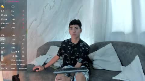 Snapshot of logantwink18 chatting on February 2026 04:16:01 PM logantwink18 online show from February 2026 04:16:01 PM