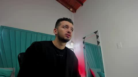 Logan Wolf online show from March 2026 12:21:02 PM