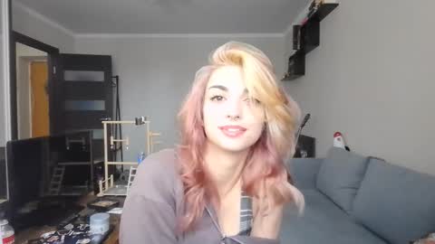 Amelia online show from September 2025 10:09:01 AM