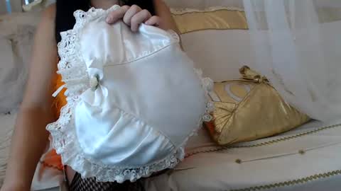 Lilu online show from July 2026 05:59:01 AM