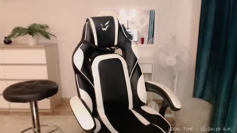  Lola  online show from January 2025 07:24:02 AM