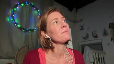 Snapshot of lola_belgium chatting on January 2025 03:52:02 PM lola_belgium online show from January 2025 03:52:02 PM