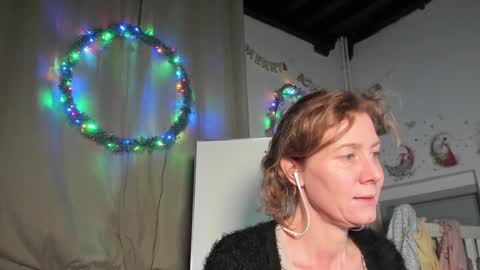 Snapshot of lola_belgium chatting on January 2025 05:34:01 PM lola_belgium online show from January 2025 05:34:01 PM